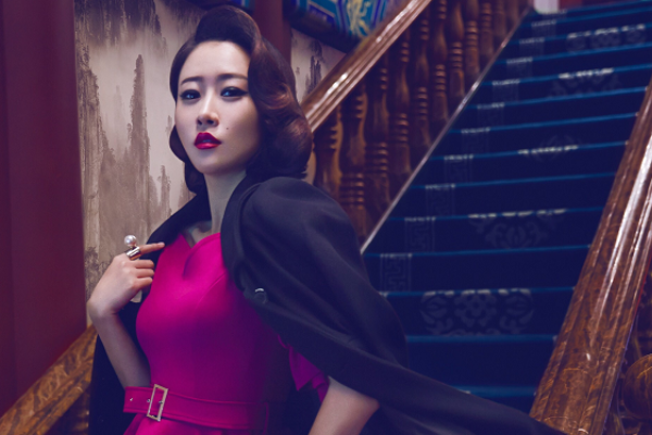 毛俊杰性感红裙写真照，毛俊杰写真全集